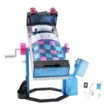 Monster High Chamber Frankie Stein's bed V2953