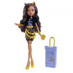 Monster High Scaris doll Clawdeen Wolf on holidays Y7646