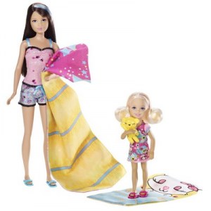Barbie et ses soeurs - Skipper et chelsea font du camping V4397